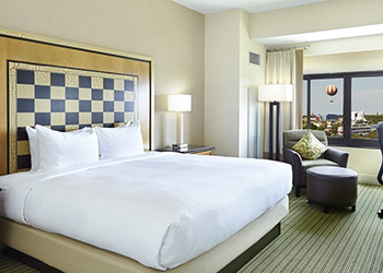 Hilton Hotel Room Photo